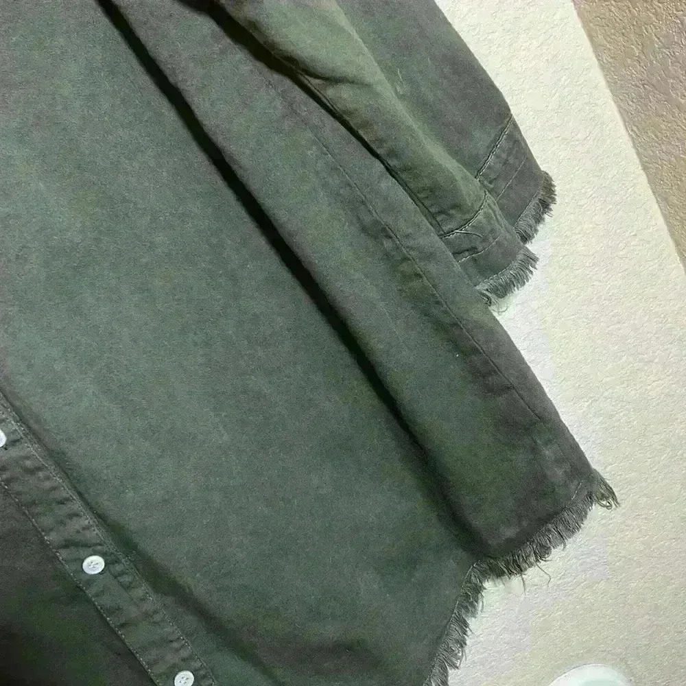 Zilcremo button down shirt with whiskering size xl like new - Picture 4 of 6
